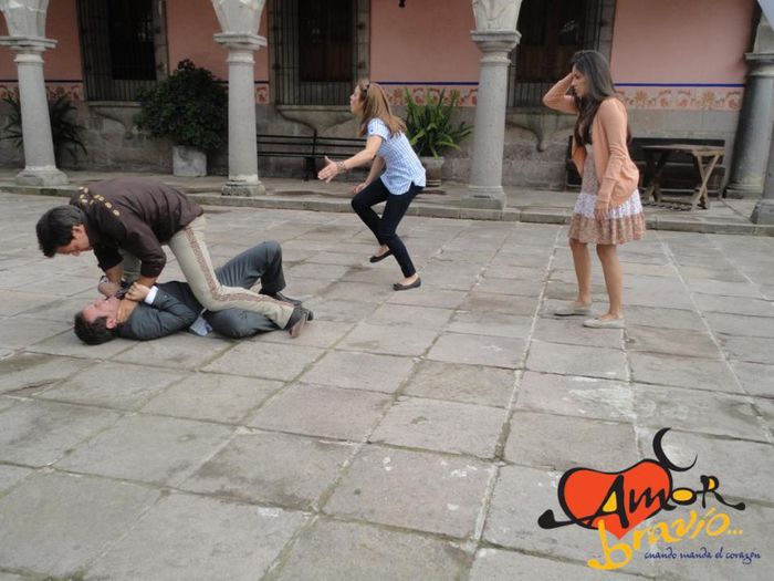 37019_287209121375169_2111828711_n