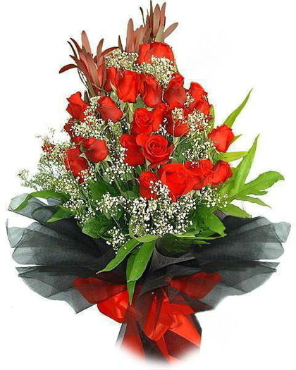 206178_458108390868091_963964040_n - aranjamente florale