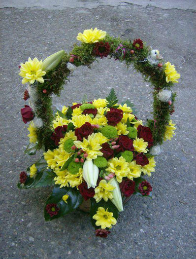 293207_468225466523050_33488365_n - aranjamente florale