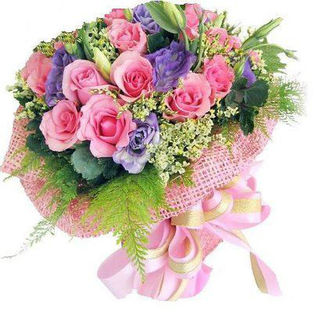 554063_394910687234599_100523690_n - aranjamente florale