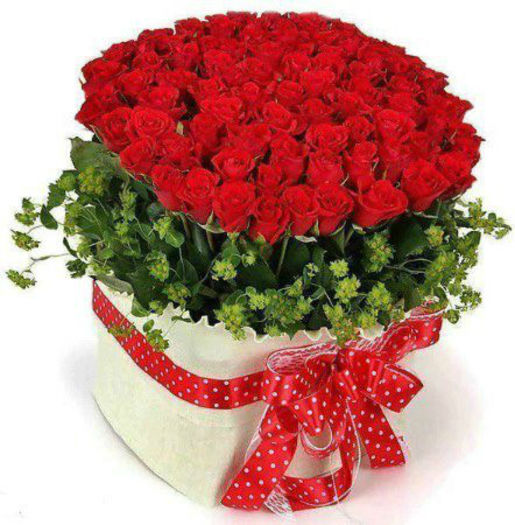 563965_437504316308569_1875824472_n - aranjamente florale