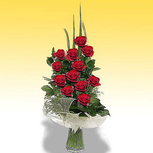 523706_357830810970802_906436232_n - aranjamente florale