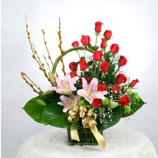 564050_357833164303900_512483653_n - aranjamente florale