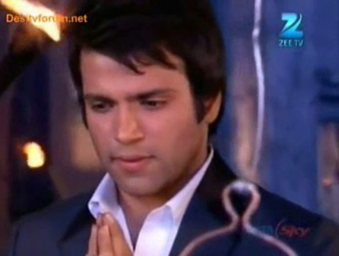 00_00_07 - P-arjun and purvi pure-love scene-P