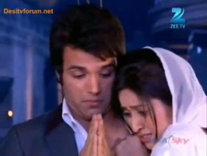 00_00_27 - P-arjun and purvi pure-love scene-P