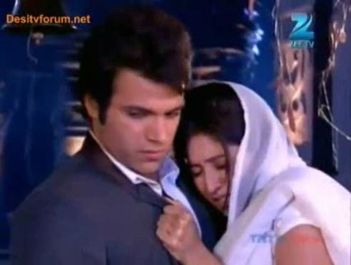 00_00_34 - P-arjun and purvi pure-love scene-P