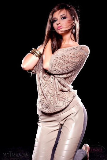 297489_380617252010208_328799004_n