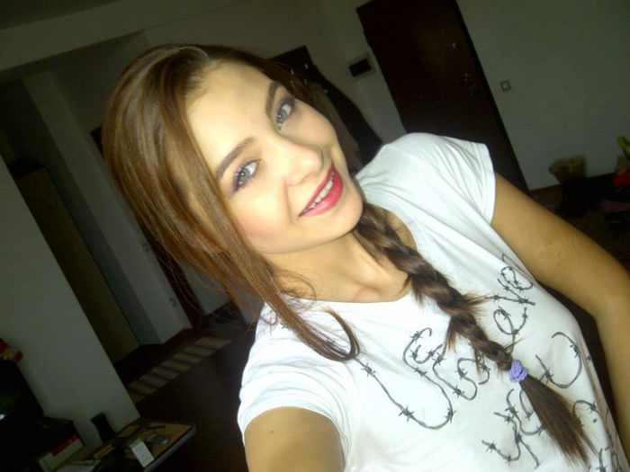 398063_440102889389571_2132874855_n