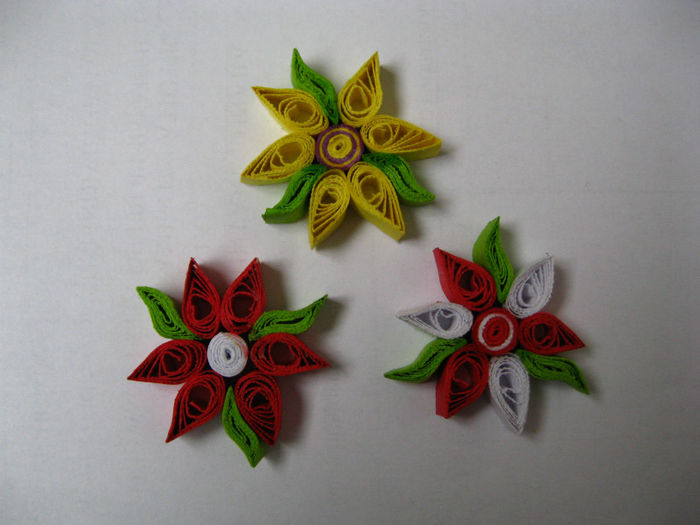 flori diferite culori - Martisoare Quilling Handmade si Tablou de vanzare