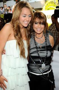 normal_91283_Miley_Cyrus_156_122_594lo - Kids Choice Awards 2009
