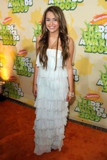 normal_91470_Miley_Cyrus_960_122_73lo - Kids Choice Awards 2009