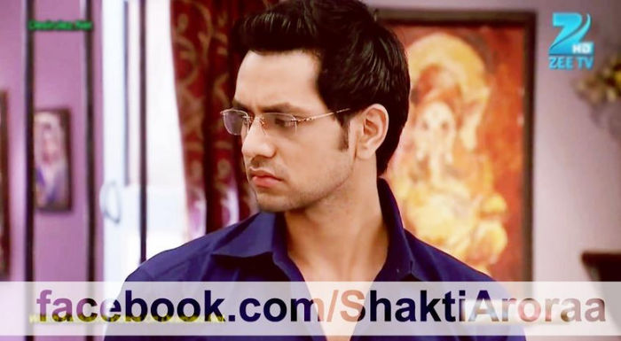 74434_491952480867182_708788988_n - 2-Asha Negi si Shakti Arora