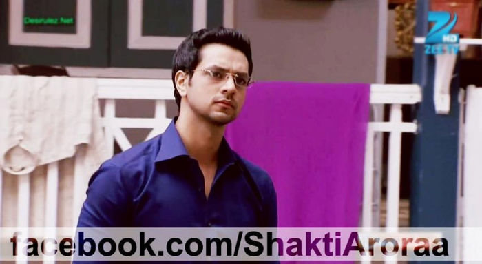 540970_491952440867186_1712552093_n