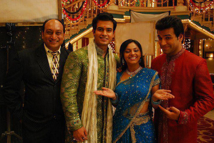 418869_140411612800840_426113283_n