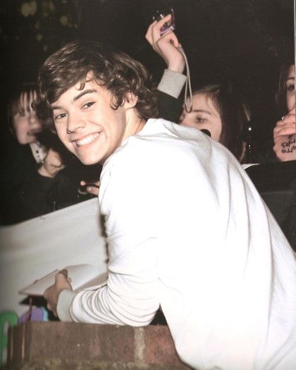 tumblr_lhdn76UdfP1qct2rfo1_500 - x 100 Days With Harry Edward Styles x