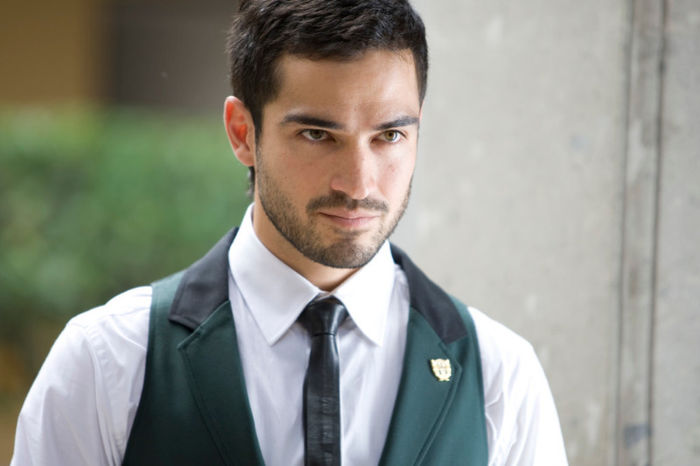 l-a uite pe cine avem noi aici ; un copac vorbitor. ll vezi puiule ? - Z_Atractie irezistibila