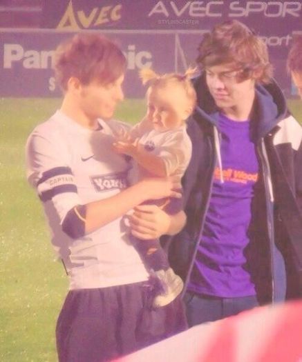 1D - 00 Poze One Direction rare 02