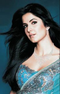 Salmane;;) mai pune o farfurie si un tacam pe masa