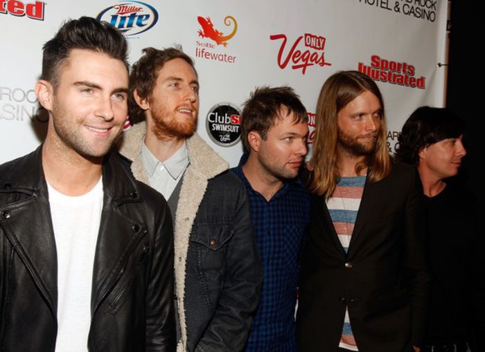 Maroon+5+Sports+Illustrated+Swimsuit+24+7+S_GZRLXzBHcl - My Favorite Band