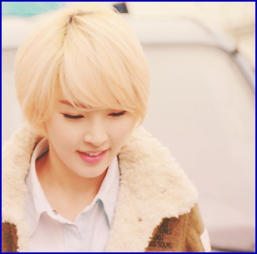 .` Bine...doar ce-am venit din oras :)..Tu? - l - x - Episodul 23 - x - l