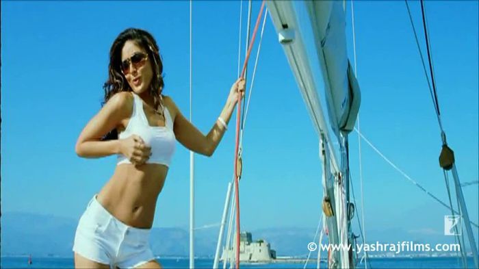 Chhaliya song (37) - Kareena Kapoor