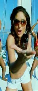 Chhaliya song (38) - Kareena Kapoor