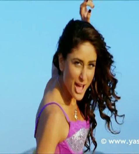 Chhaliya song (67) - Kareena Kapoor