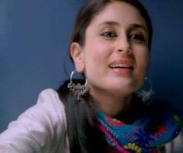 kareena caps (1) - Kareena Kapoor