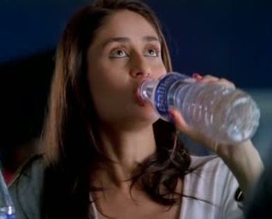 kareena caps (9)