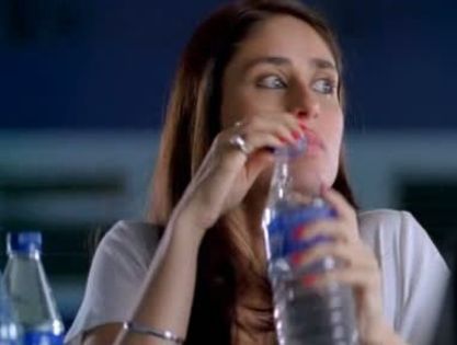 kareena caps (14)