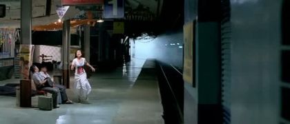 kareena caps (17)