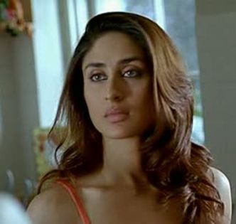 kareena caps (84)