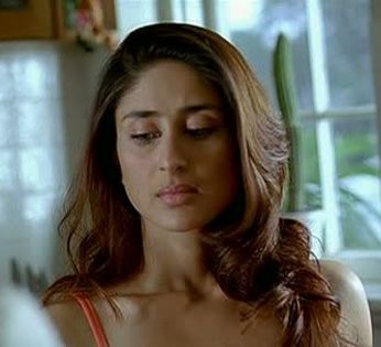 kareena caps (87)