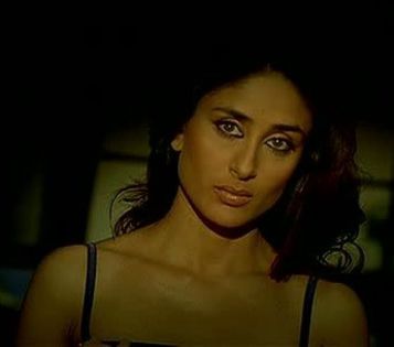 kareena caps (93)