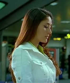 kareena caps (97)