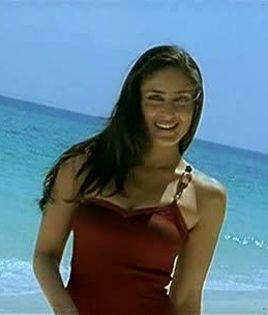 kareena caps (154) - Kareena Kapoor