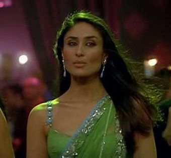 kareena caps (164) - Kareena Kapoor