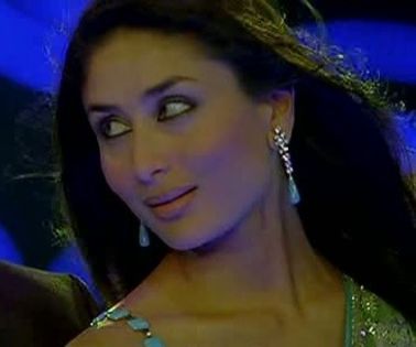 kareena caps (167) - Kareena Kapoor
