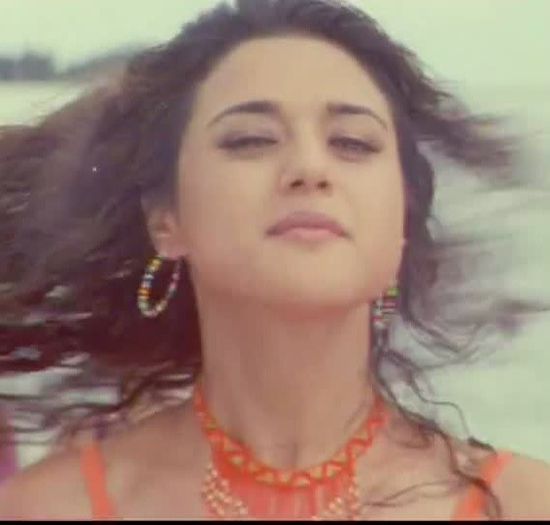 Yeh Raaste Hai Pyaar Ke song (1) - Preity Zinta 06