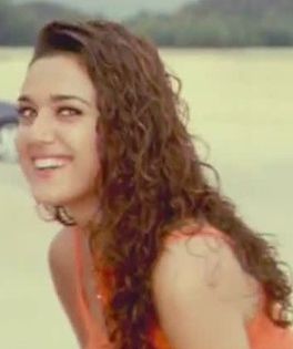 Yeh Raaste Hai Pyaar Ke song (15) - Preity Zinta 06