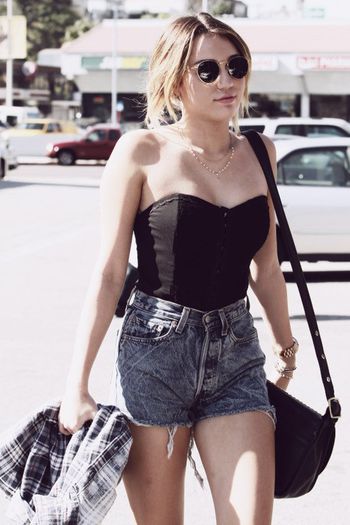 tumblr_meejmsRiMZ1ra6271o1_500_large