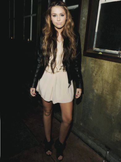 tumblr_mjuha1e6s61qe4wx9o1_500_large