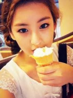 xia11 - RANIA