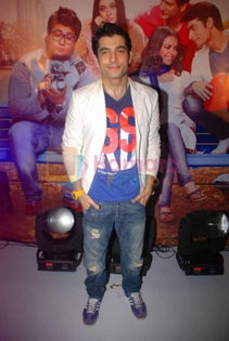 hpse_normal__314776716_Sharad Malhotra at the music launch of Sydney with Love in Juhu, Mumbai on 28