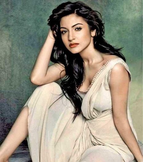 Anushka-Sharma-Shoot-for-alcoholic-in-Peekay - Anushka Sharma