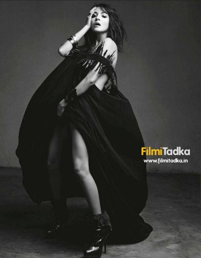 anushka_sharma_vogue_20120826_1469989552