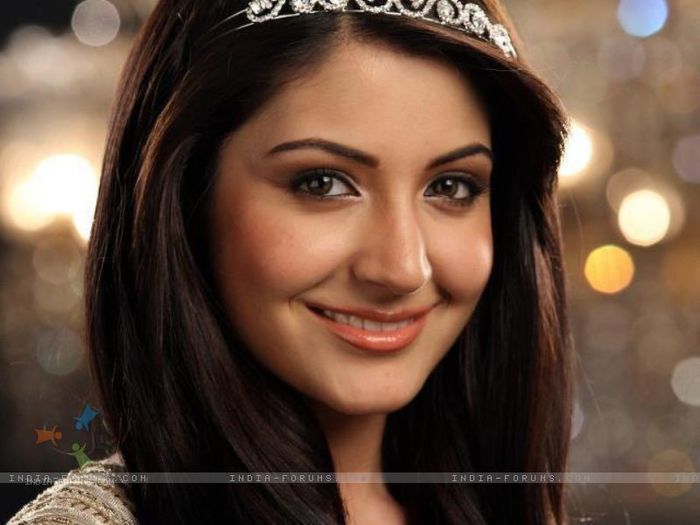 159057-anushka-sharma