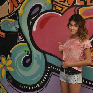 LA MULTI ANI ...................21 - 00-La Multi Ani Martina Stoessel-00