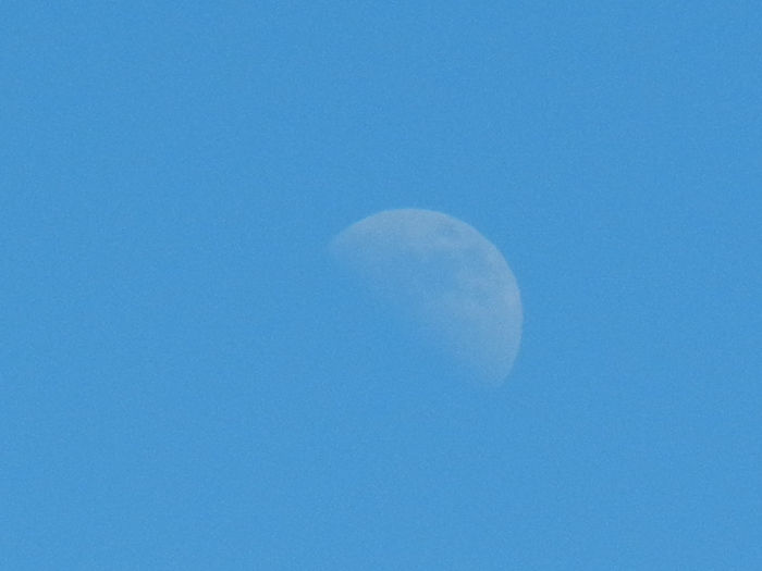 Beautiful Moon (2013, Mar.20, 1.21 PM)