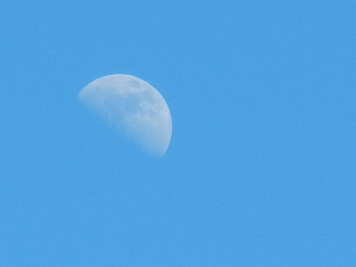 Beautiful Moon (2013, Mar.20, 3.21 PM)